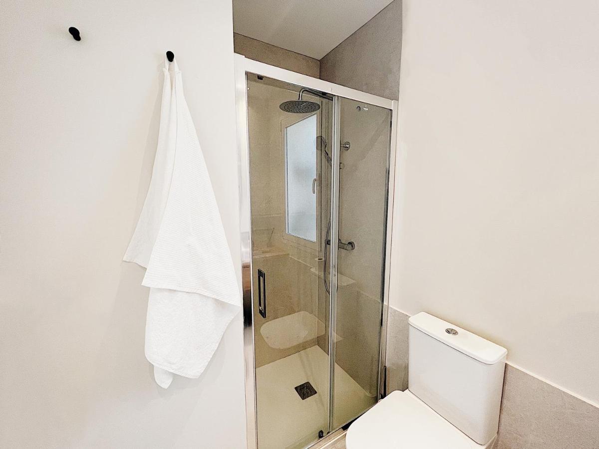 Apartamento De Diseno En Pleno Centro - Atocha Appartement Madrid Buitenkant foto